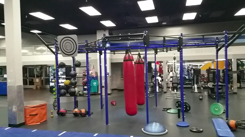  Crunch Fitness - Cerritos