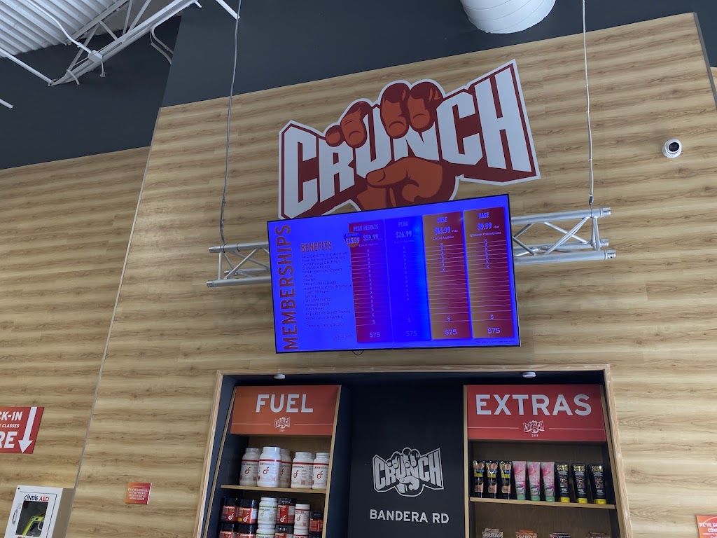  Crunch Fitness - Bandera
