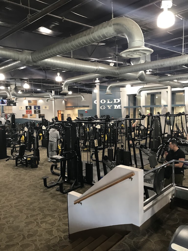  Gold's Gym