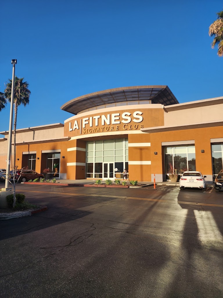  LA Fitness