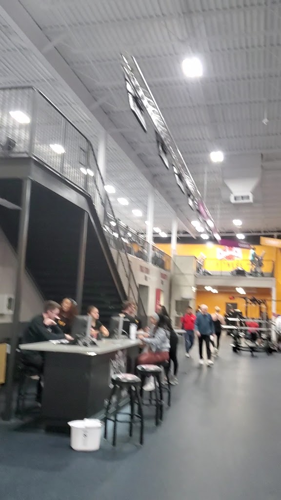  Crunch Fitness - San Marcos TX