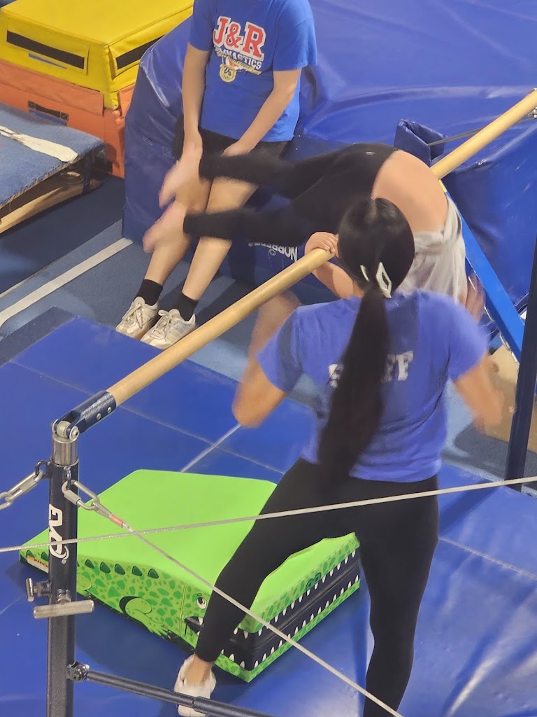  J&R Gymnastics