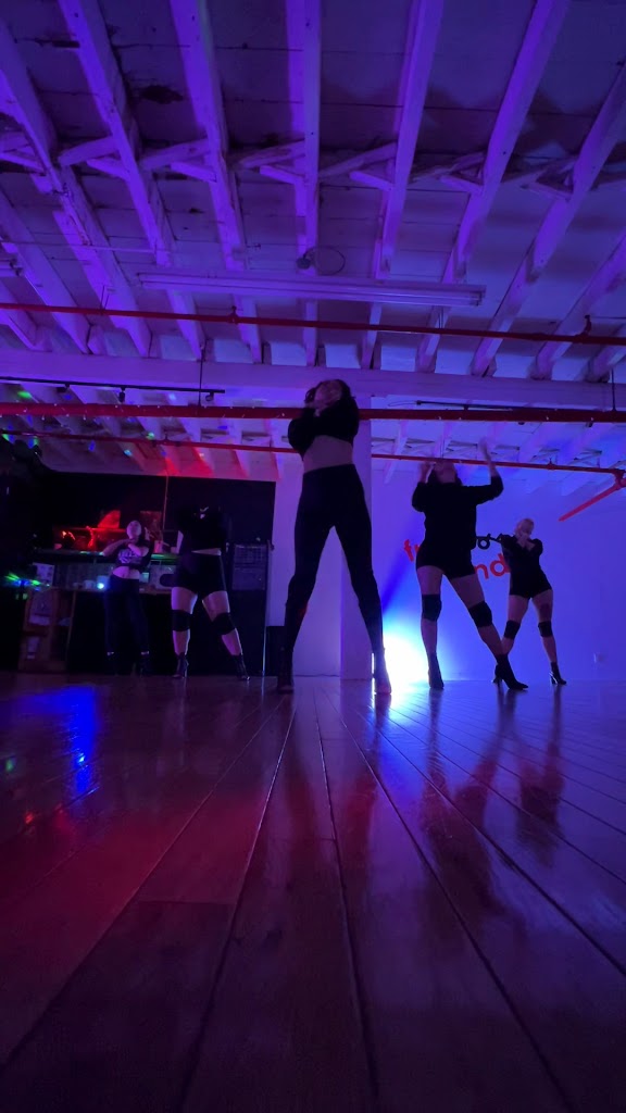  Free Mind, The Studio