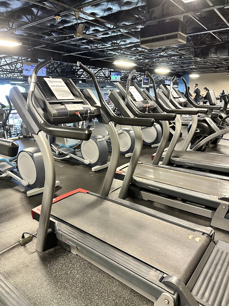  Gold's Gym Austin South