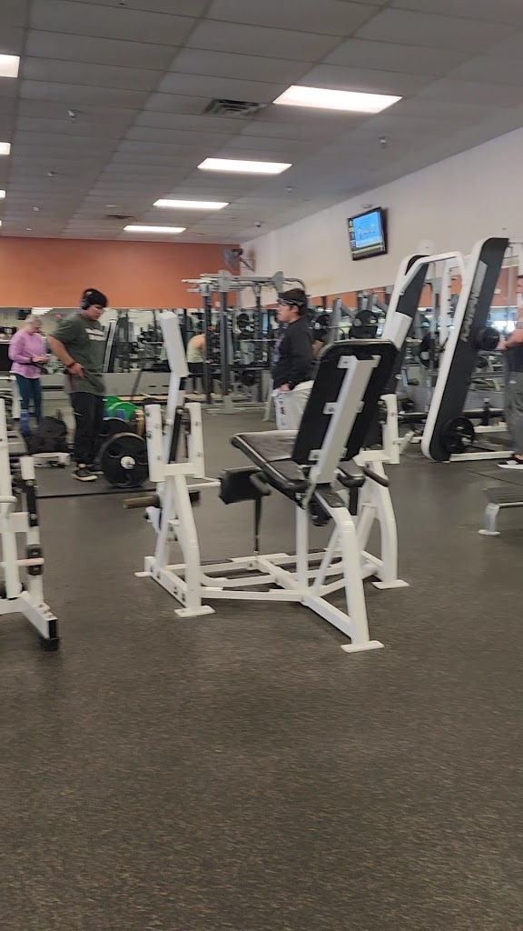  Gold's Gym Austin Southeast