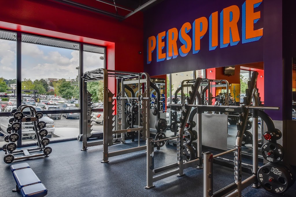  Crunch Fitness - Village District