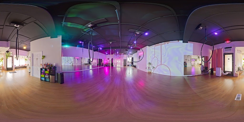  The Cheeky Peach Patchogue