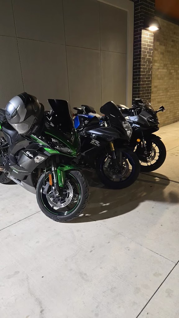  Crunch Fitness - Kyle