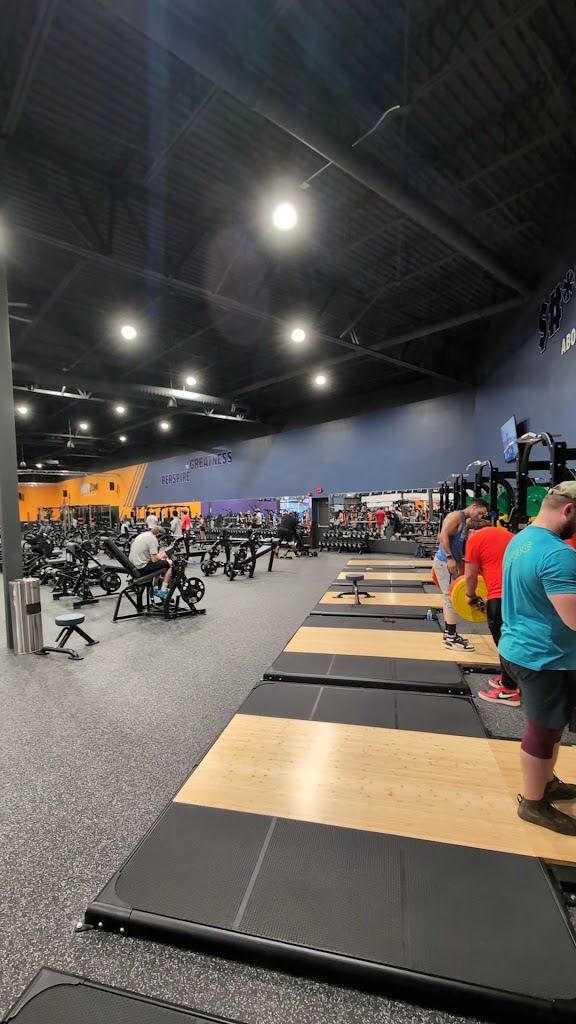  Crunch Fitness - Hagerstown