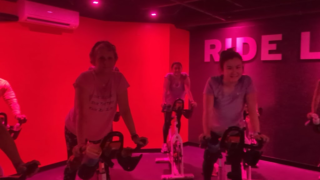  Crunch Fitness - Countryside