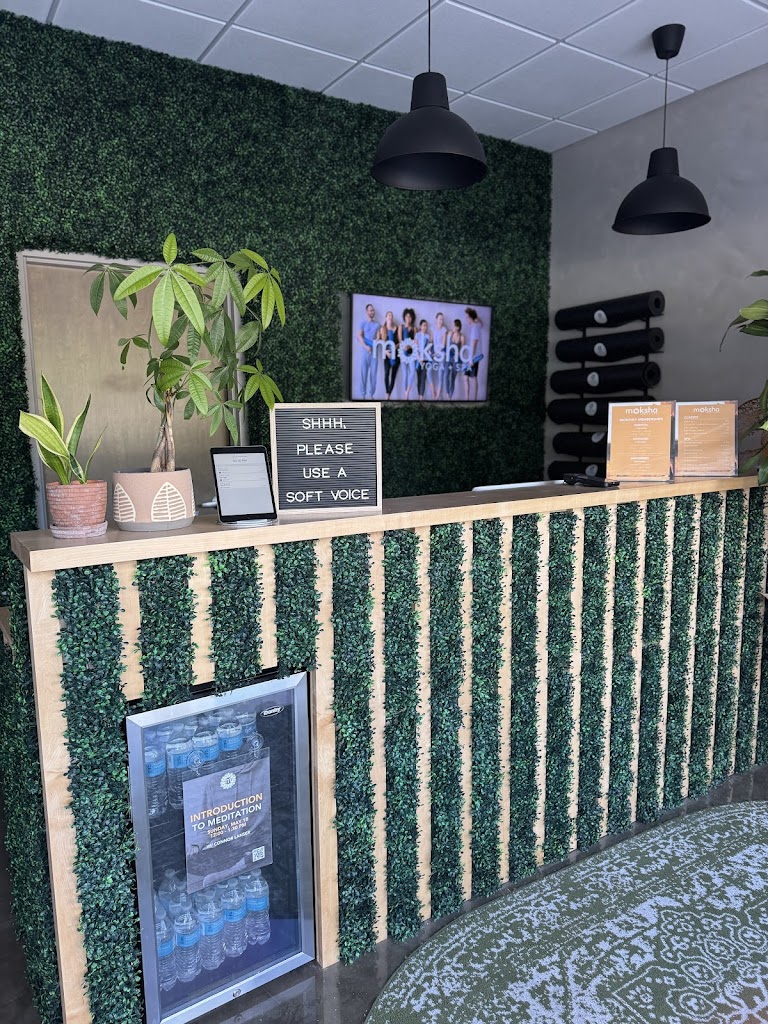  Moksha Yoga + Spa