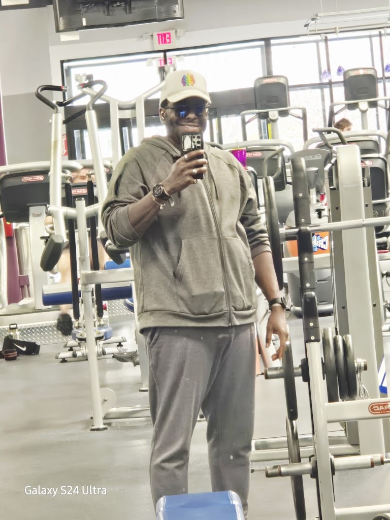  Crunch Fitness - Aurora