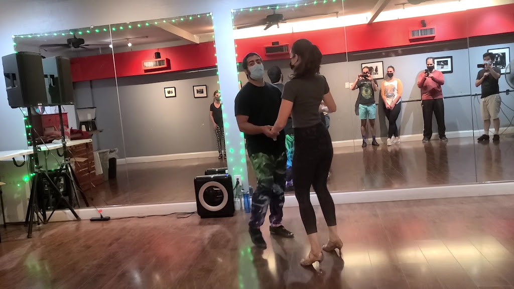  Los Sabrosos Dance Co.