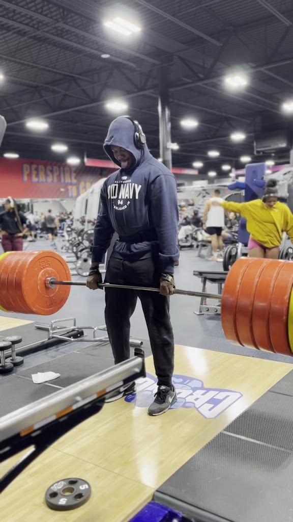  Crunch Fitness - Charlotte University