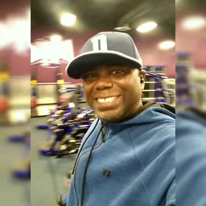  Crunch Fitness - Corona