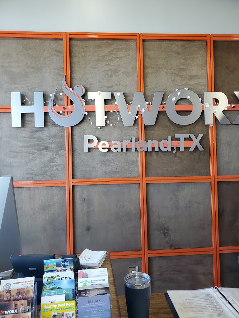  HOTWORX - Pearland, TX - Pearland Pkwy at Barry Rose