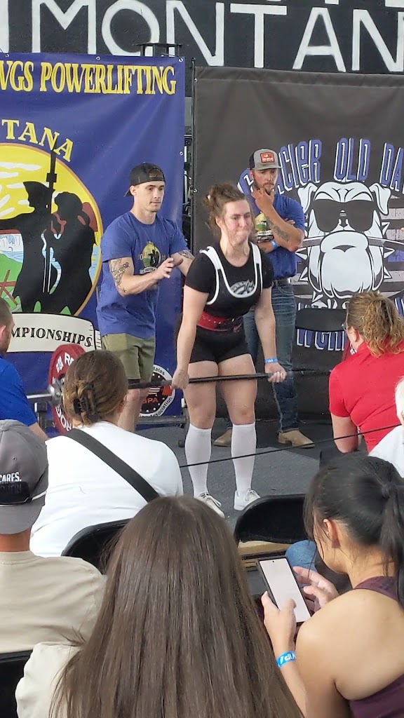  ADONIS Strength & Fitness