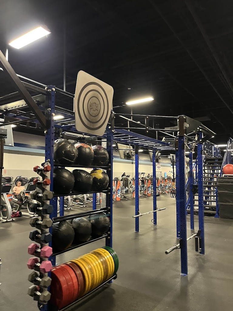  Crunch Fitness - Vista