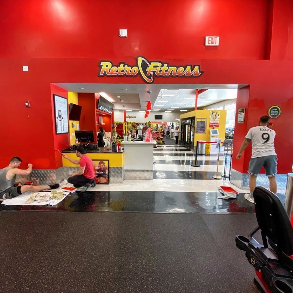  Retro Fitness
