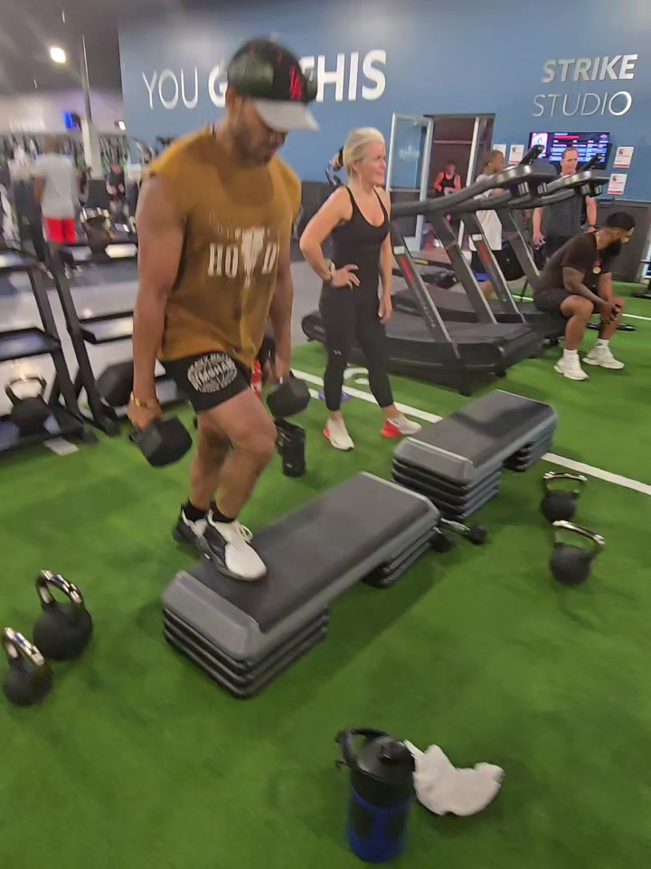  Onelife Fitness Manassas