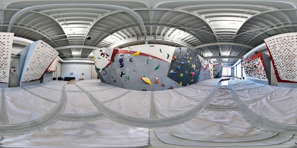  Adventure Rock WKP | Bouldering