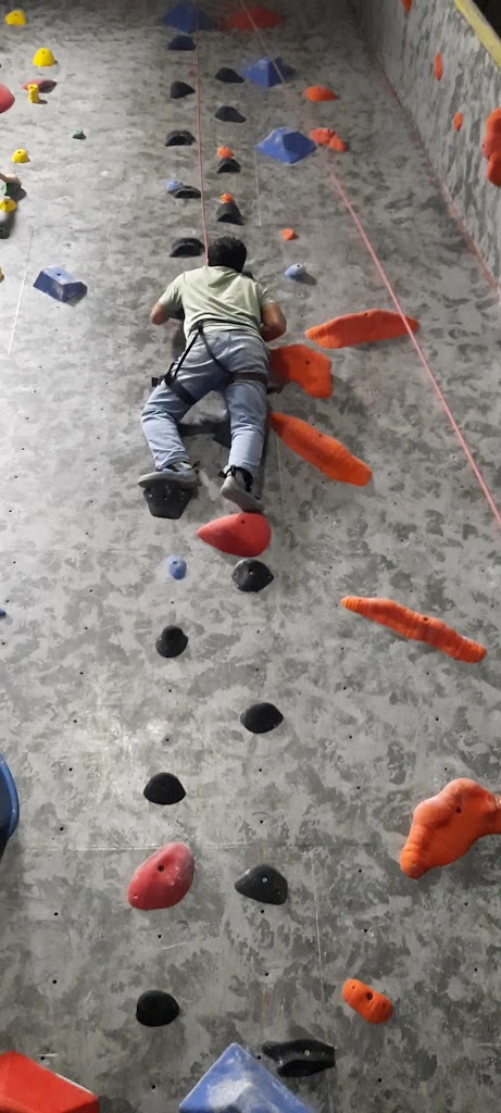  RocVentures Climbing