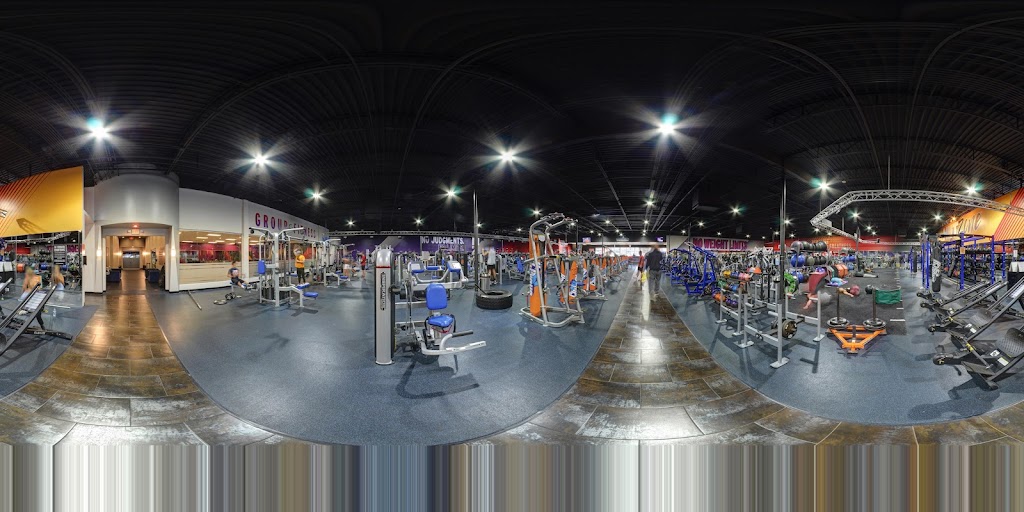  Crunch Fitness - Johns Creek