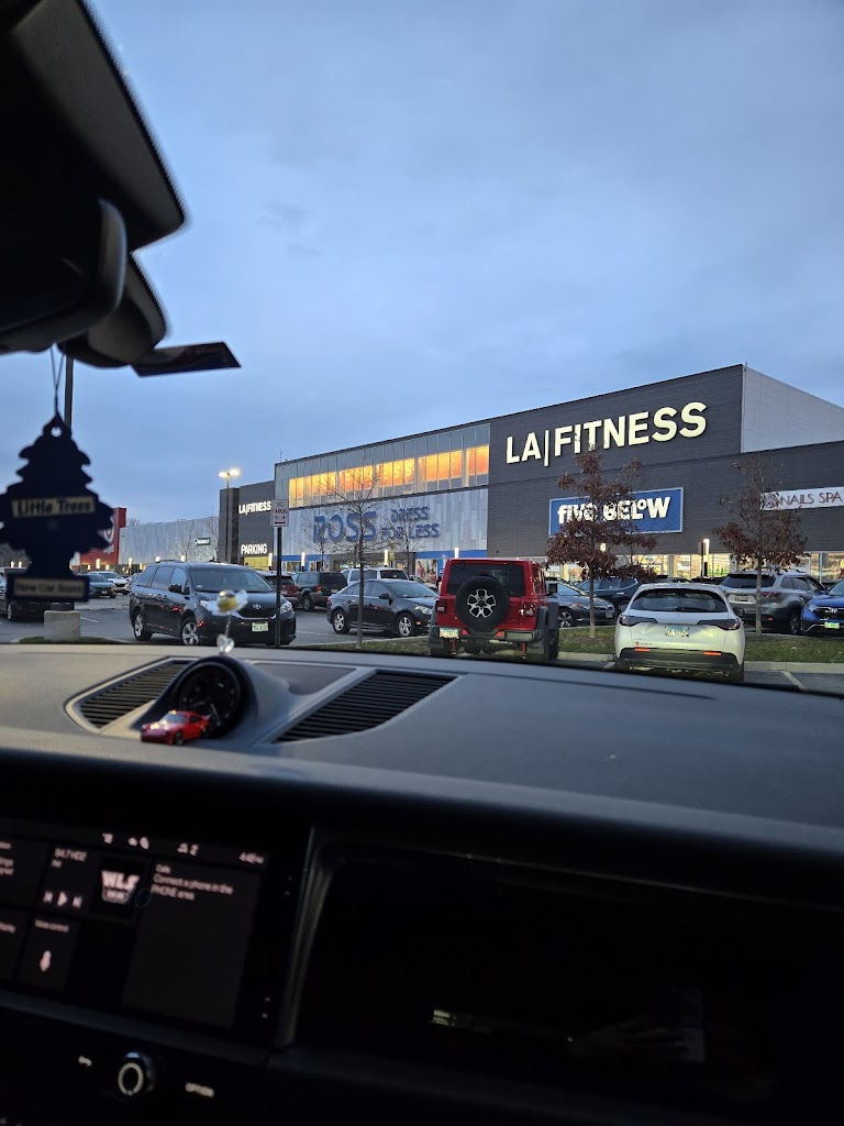  LA Fitness