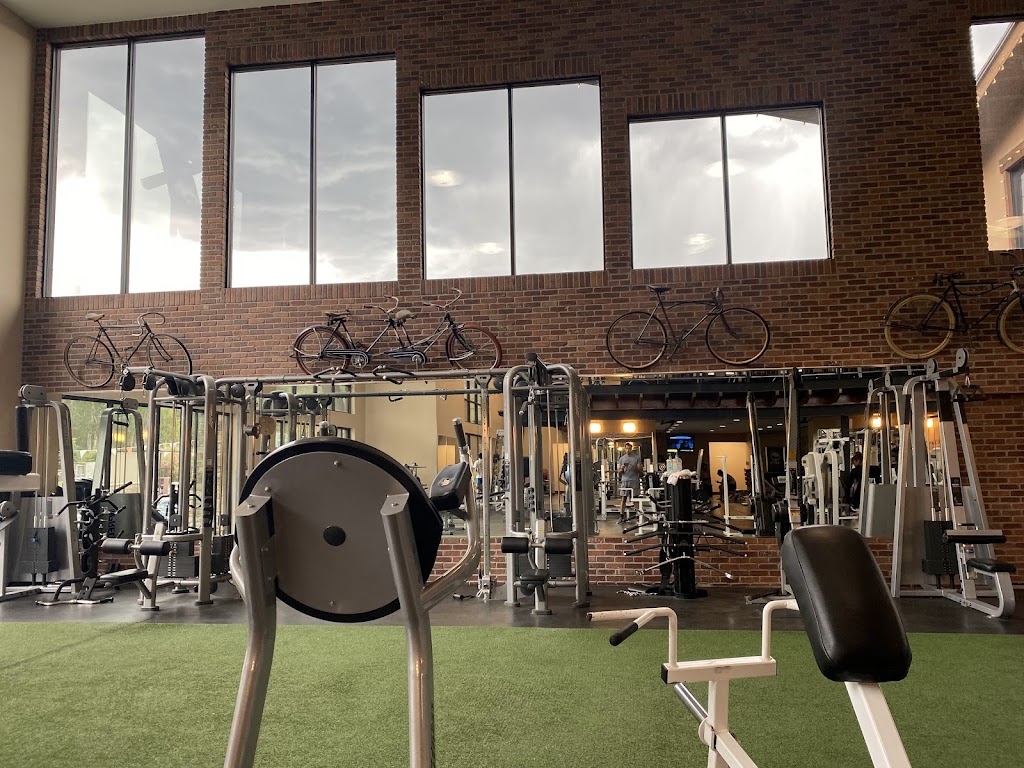  Silver Mountain Sports Club & Spa