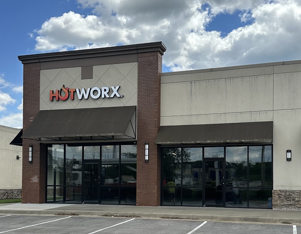  Hotworx - Lansing, KS