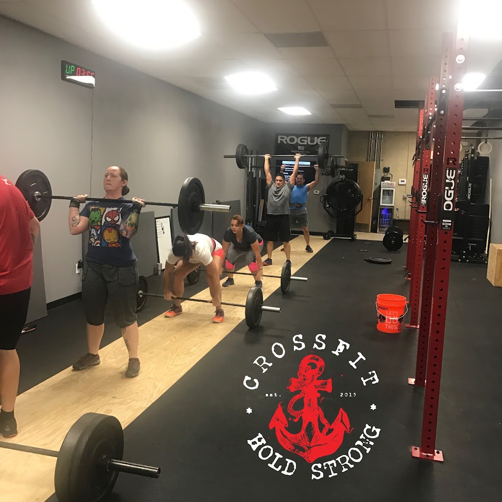  CrossFit Hold Strong