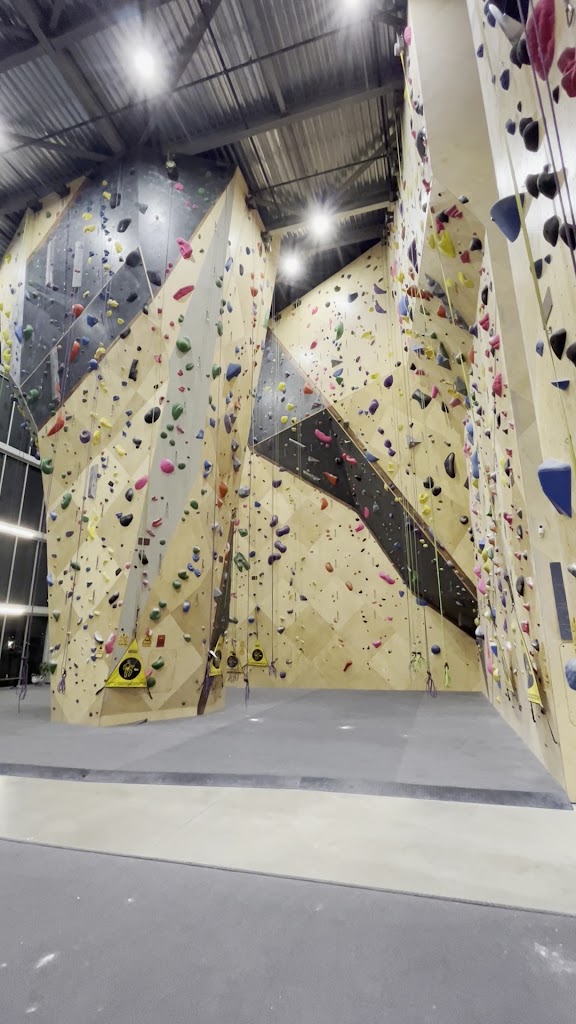  Latitude Climbing and Fitness