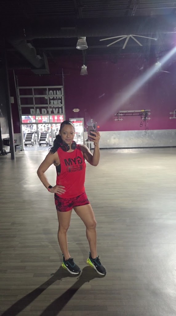  Crunch Fitness - Somerset