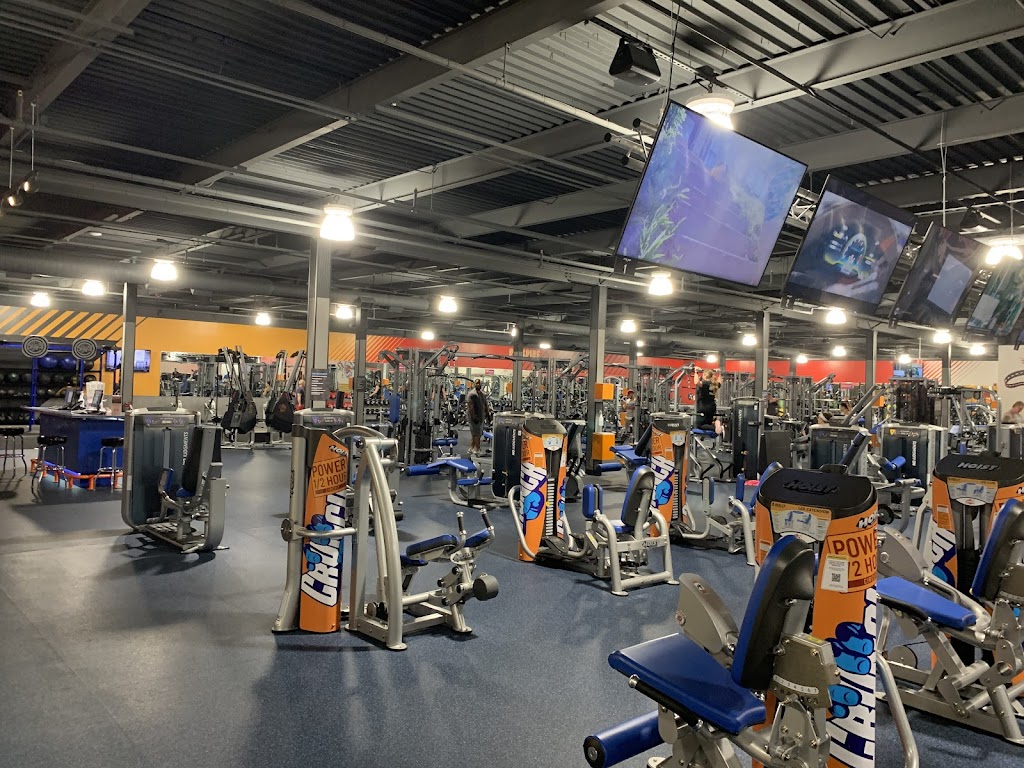  Crunch Fitness - Dixie