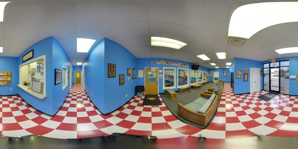  Young's Gym-Kids In Motion!