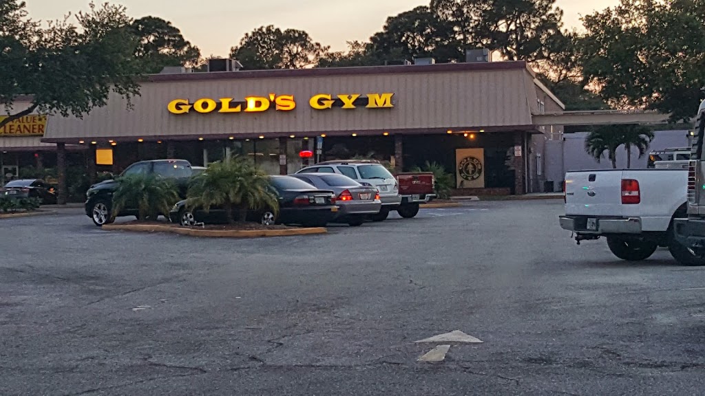  Gold's Gym
