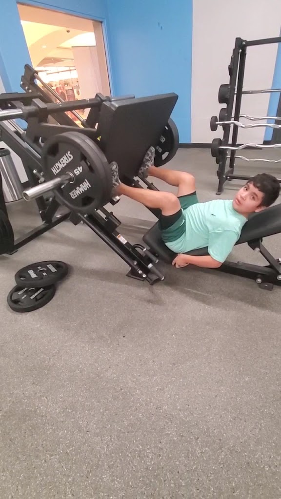  TruFit Athletic Clubs - Mall Del Norte