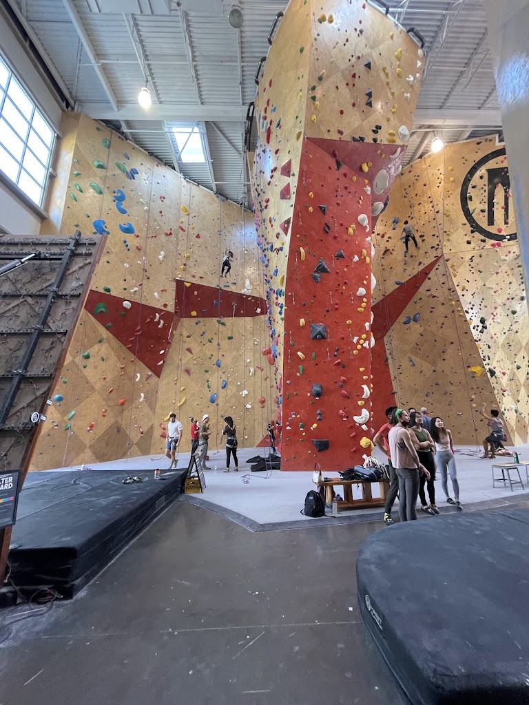  Brooklyn Boulders Chicago: West Loop