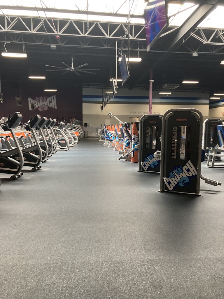  Crunch Fitness - Aurora