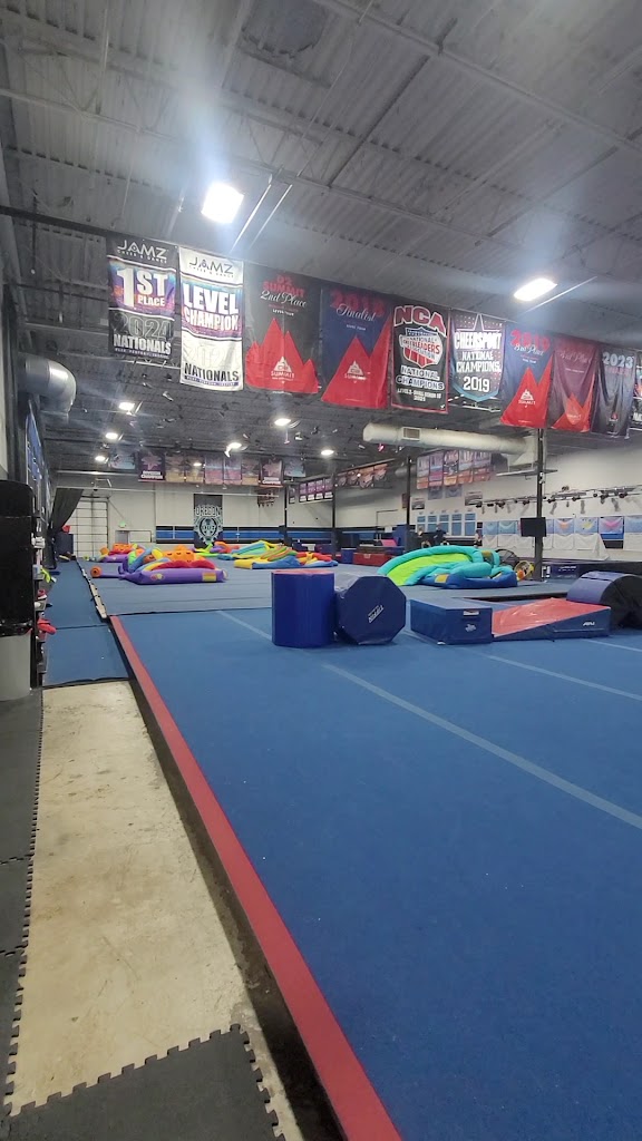  Oregon Dream Teams | Cheerleading and Tumbling Classes