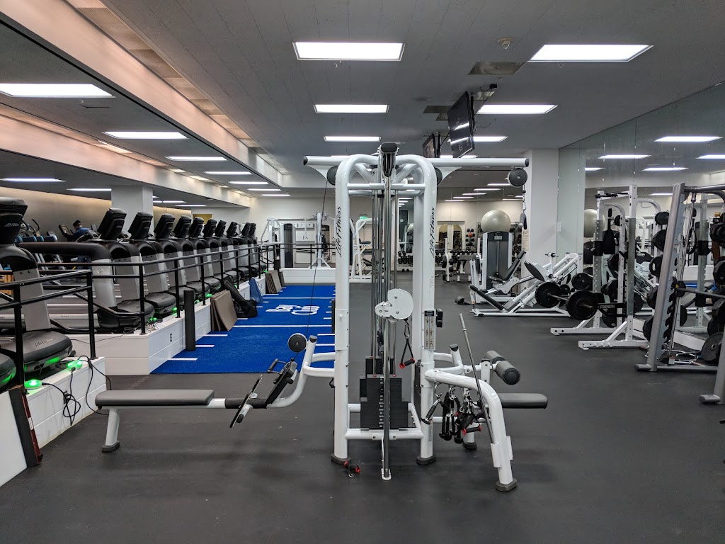  Bay Club Financial District