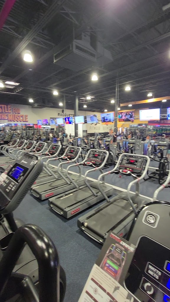  Crunch Fitness - Sunrise