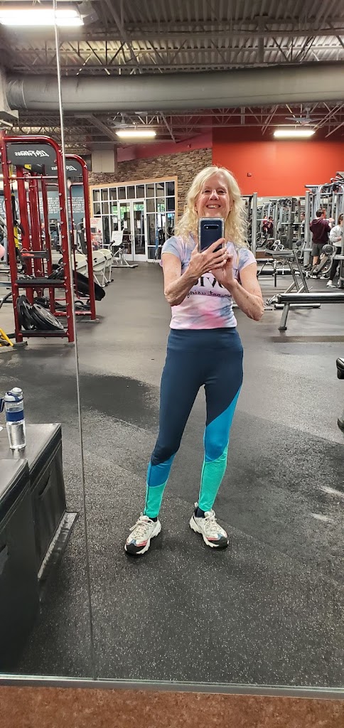  Club Fitness - Michigan Ave