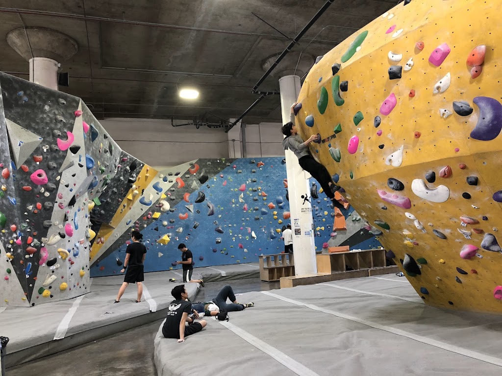  Dogpatch Boulders