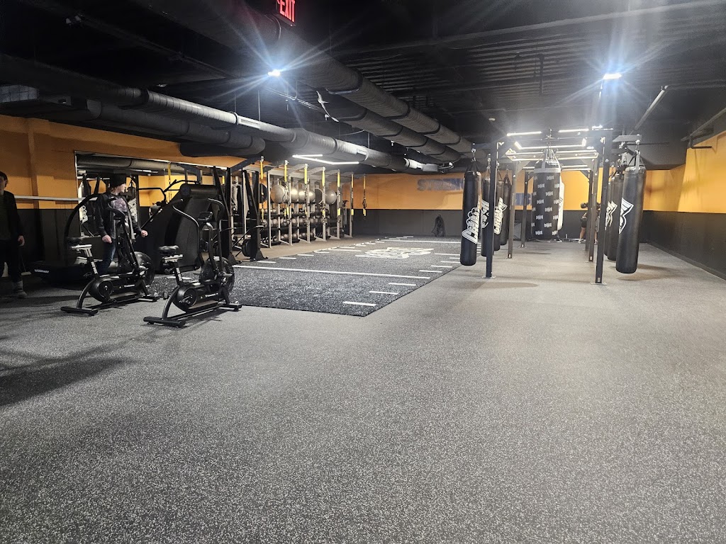  Crunch Fitness - Frederick