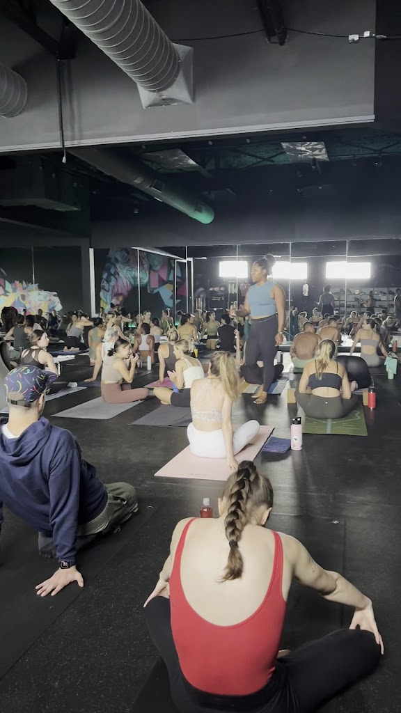  Black Swan Yoga - Lovers