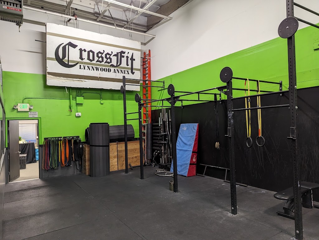  Lynnwood CrossFit Local's Gym