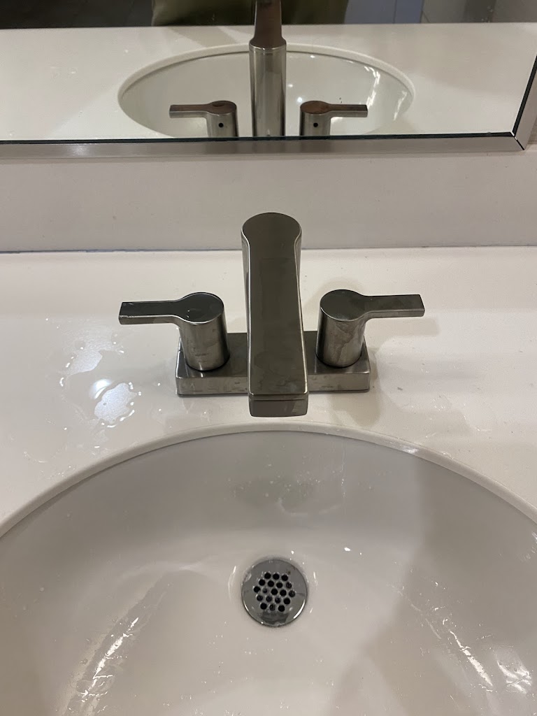  Gold's Gym Austin Downtown