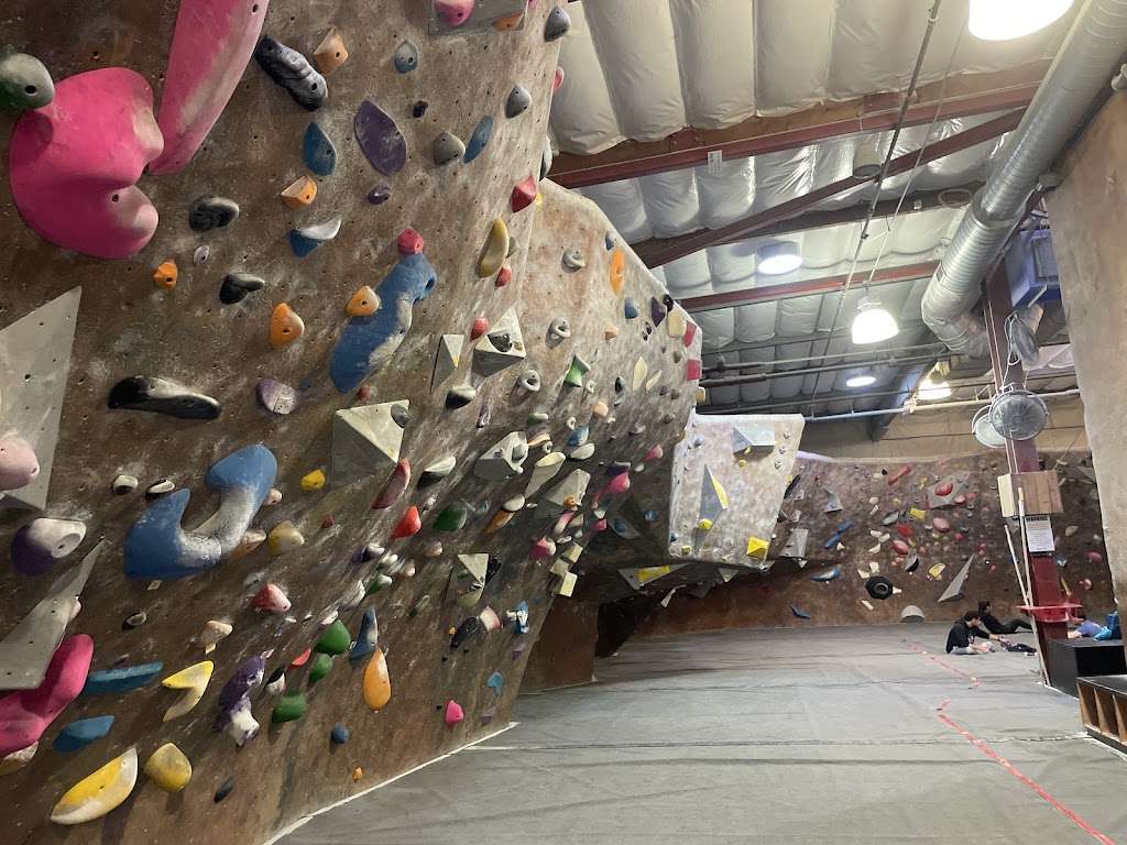  Mesa Rim Climbing Center (Mira Mesa)