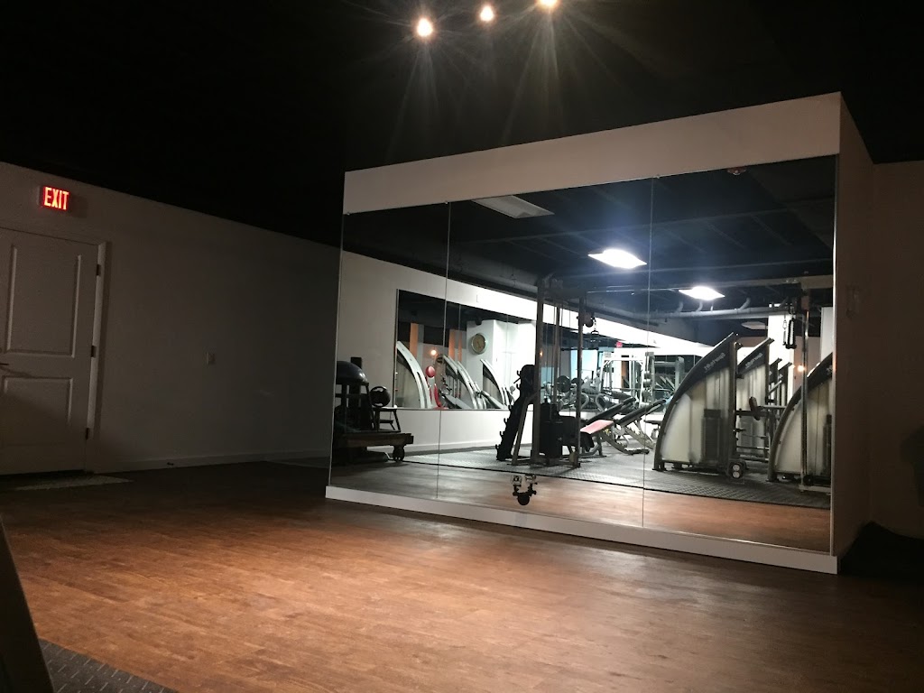  Holly Becks Body Culture